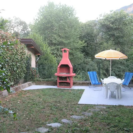 Oda ve Kahvaltı La Casa Del Borgo Brissago-Valtravaglia