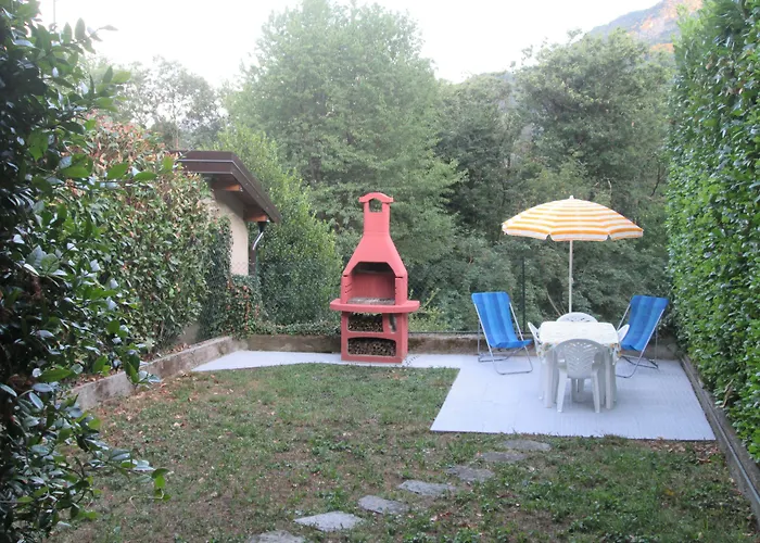 Oda ve Kahvaltı La Casa Del Borgo Brissago-Valtravaglia